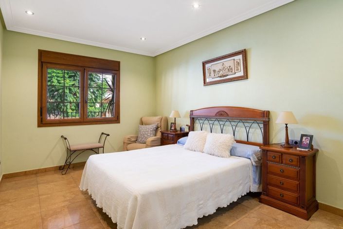 Image No.8-4 Bed Villa for sale