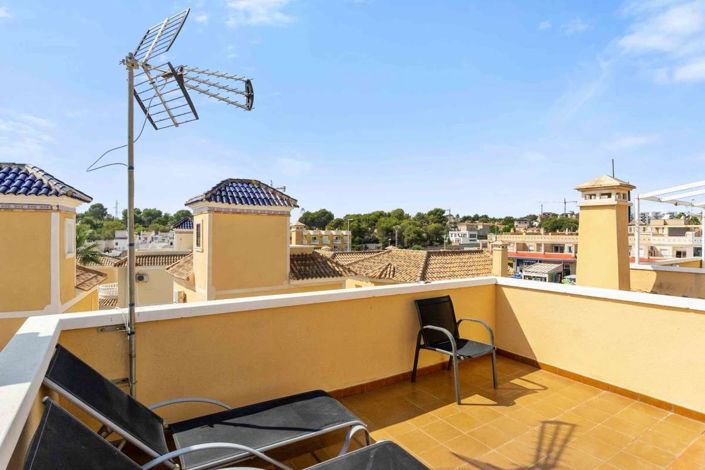 Image No.17-2 Bed Villa for sale