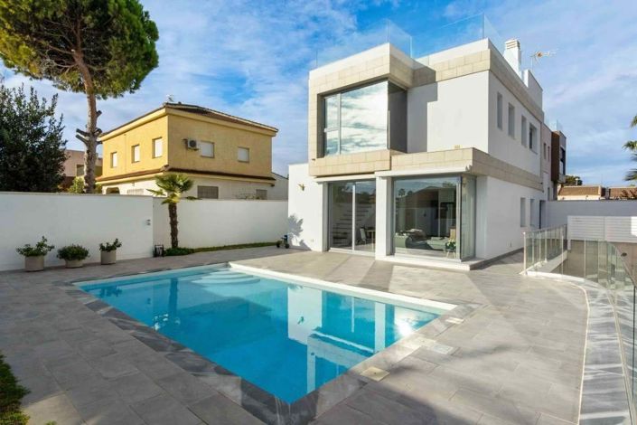 Image No.1-Villa de 3 chambres à vendre à Torrevieja
