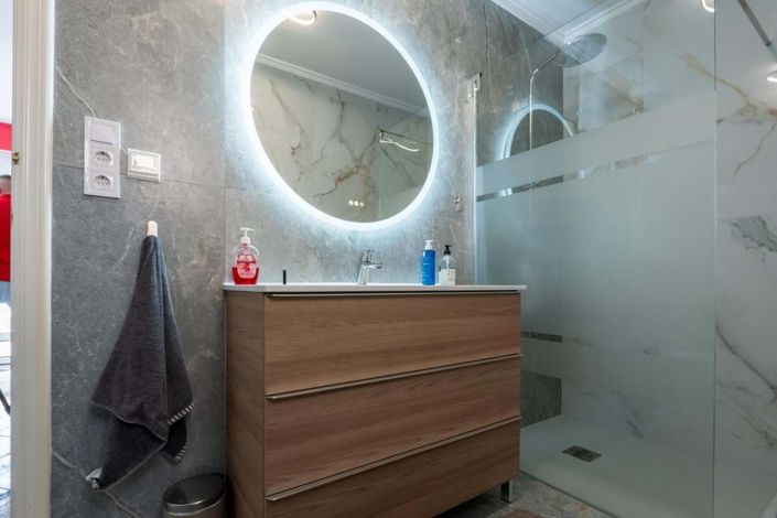 Image No.9-4 Bed Villa for sale