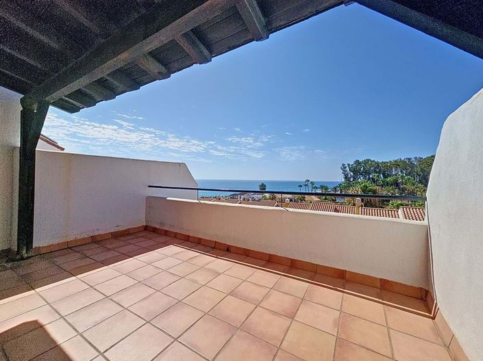 Image No.2-4 Bed Townhouse for sale