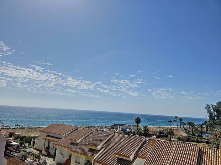 Image No.32-4 Bed Townhouse for sale