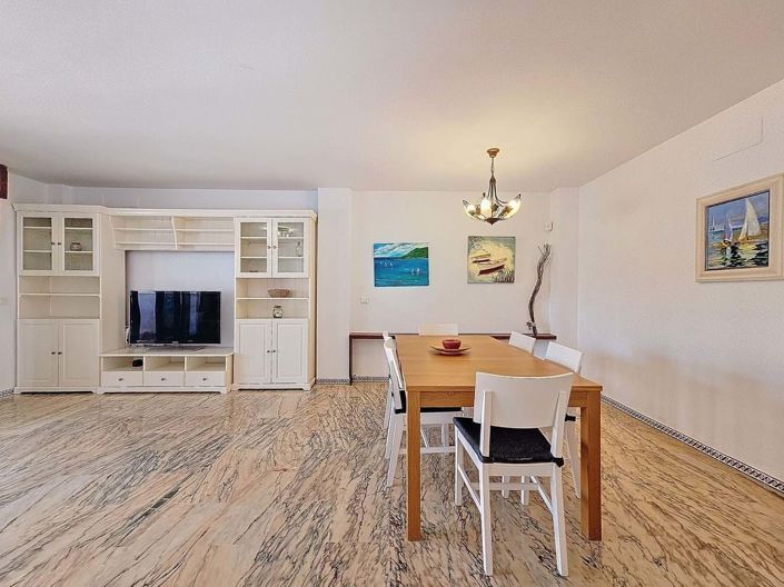 Image No.6-4 Bed Townhouse for sale