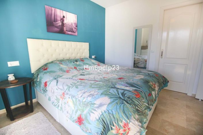 Image No.21-3 Bed Townhouse for sale