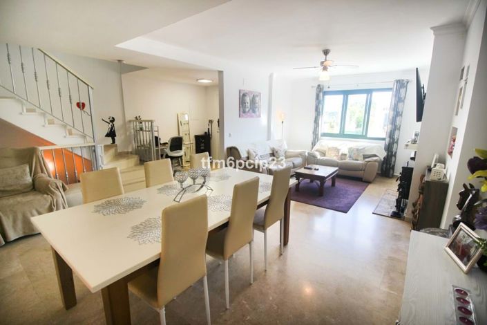 Image No.22-3 Bed Townhouse for sale