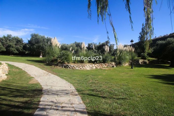 Image No.34-3 Bed Townhouse for sale