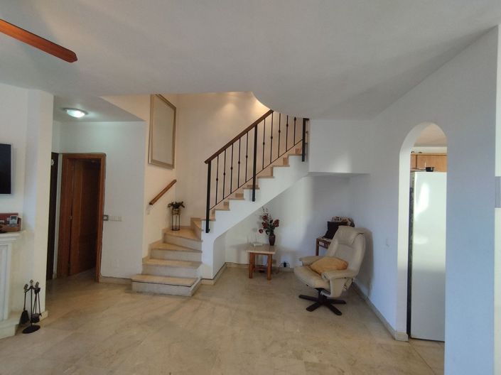 Image No.17-3 Bed Townhouse for sale