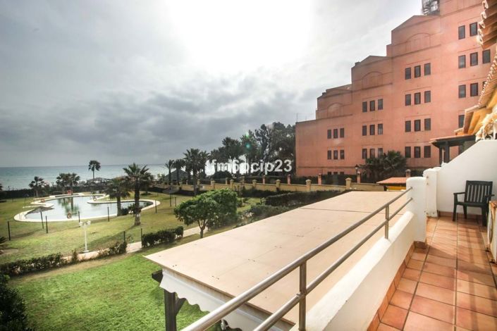 Image No.14-5 Bed Townhouse for sale