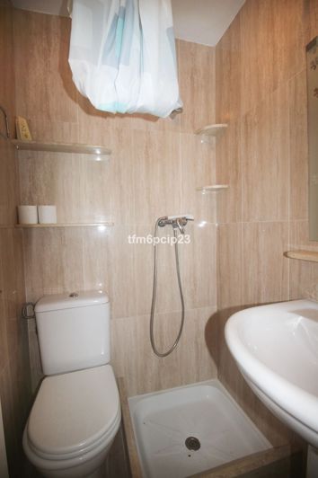 Image No.31-5 Bed Townhouse for sale