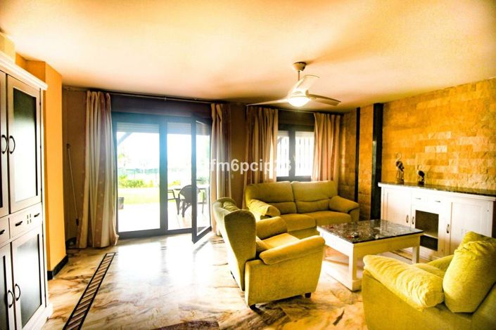 Image No.34-5 Bed Townhouse for sale