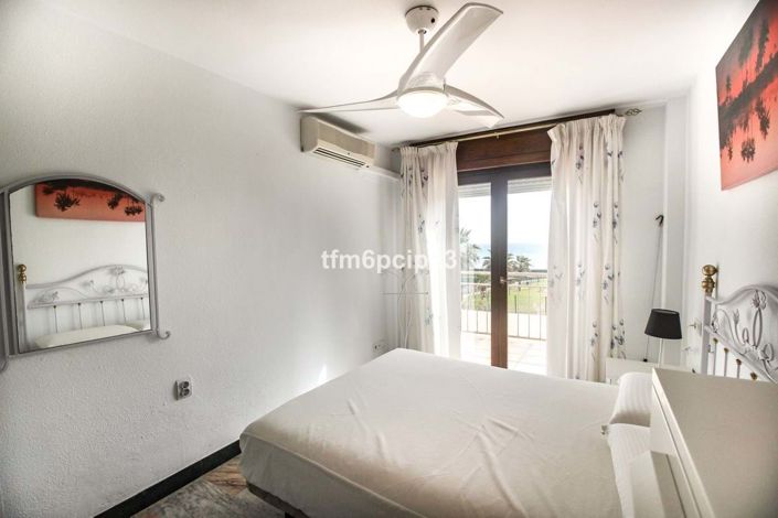 Image No.7-5 Bed Townhouse for sale