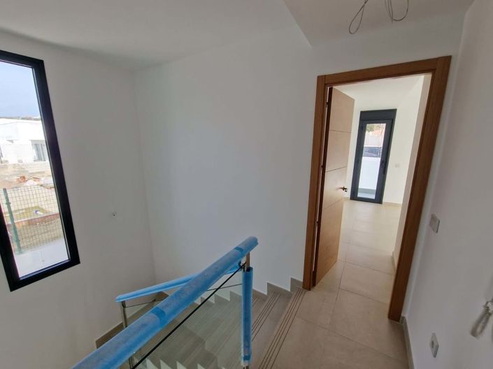 Image No.12-Villa de 4 chambres à vendre à Malaga