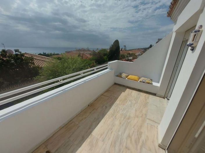 Image No.7-3 Bed Townhouse for sale