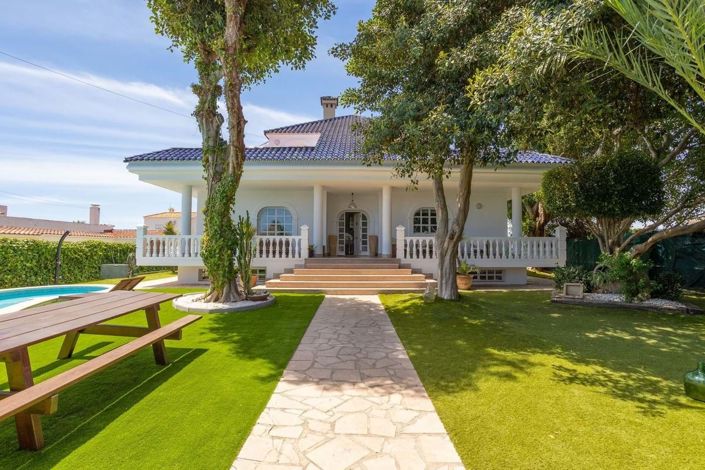 Image No.1-Villa de 4 chambres à vendre à Torrevieja