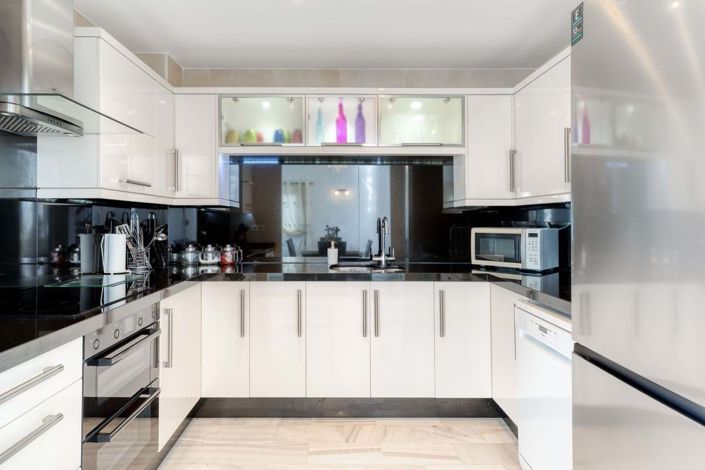 Image No.11-3 Bed Apartment for sale