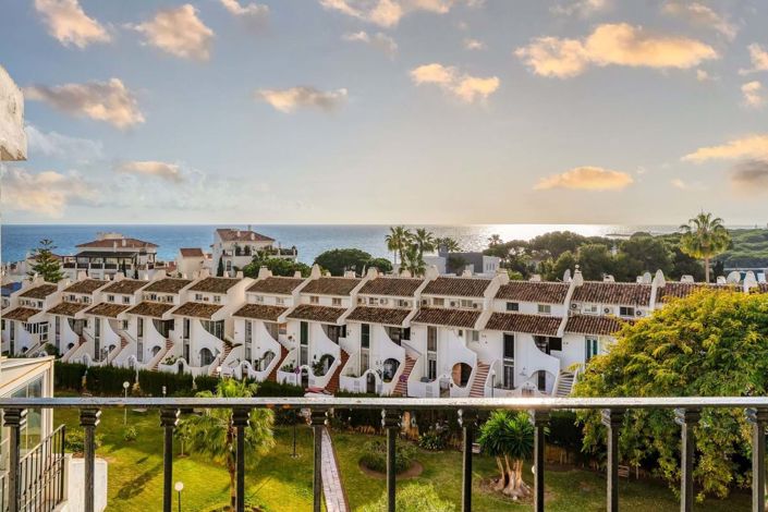 Image No.26-3 Bed Apartment for sale