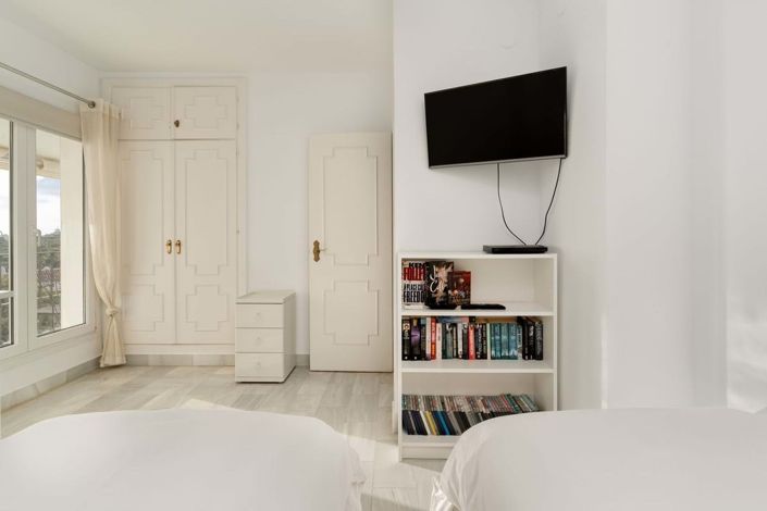 Image No.28-3 Bed Apartment for sale