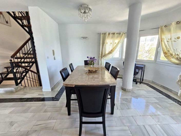 Image No.9-3 Bed Apartment for sale