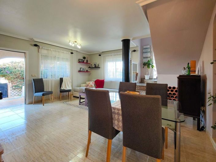 Image No.18-3 Bed Villa for sale