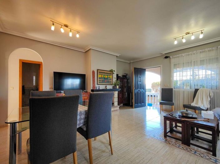 Image No.20-3 Bed Villa for sale