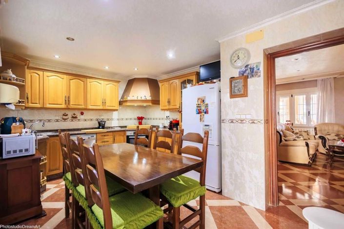 Image No.14-5 Bed Villa for sale