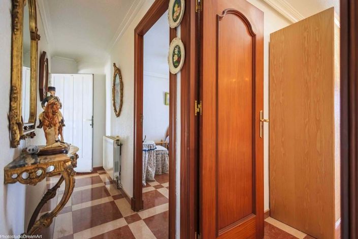 Image No.20-5 Bed Villa for sale