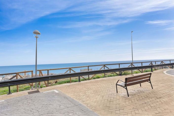 Image No.52-4 Bed Townhouse for sale