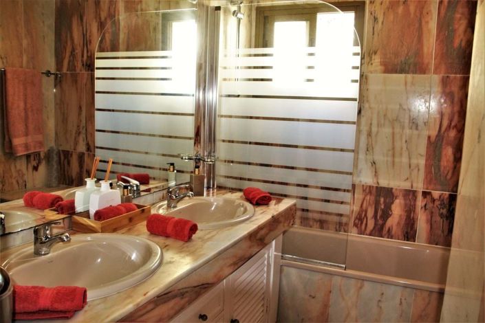 Image No.33-2 Bed Apartment for sale