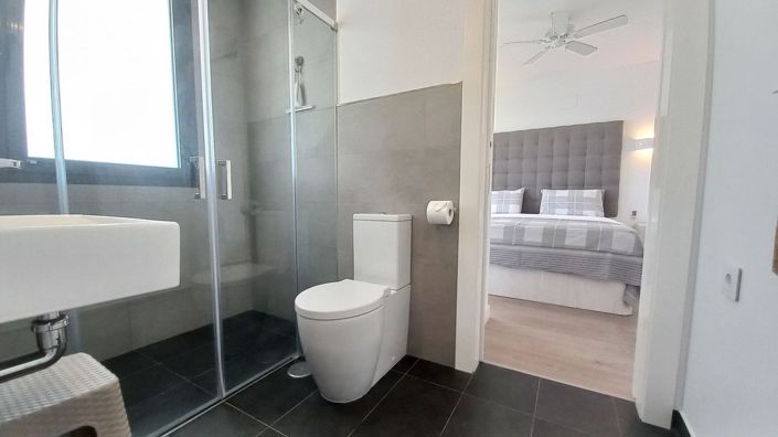 Image No.10-3 Bed Apartment for sale