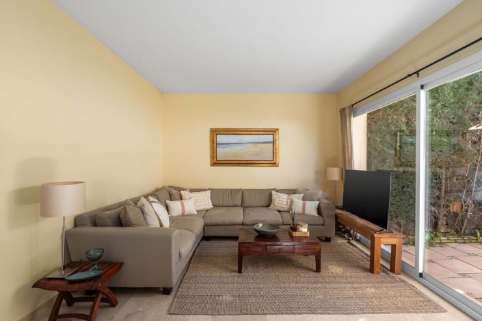 Image No.2-4 Bed Townhouse for sale