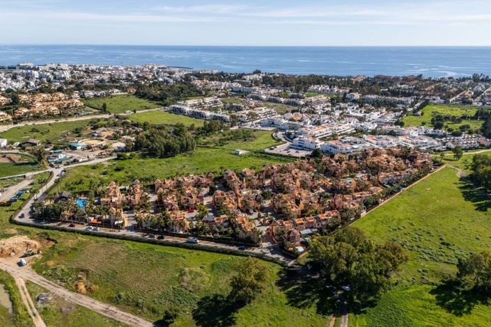 Image No.27-4 Bed Townhouse for sale