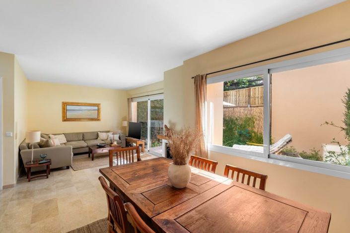 Image No.5-4 Bed Townhouse for sale