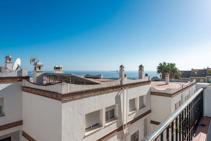 Image No.13-4 Bed Townhouse for sale