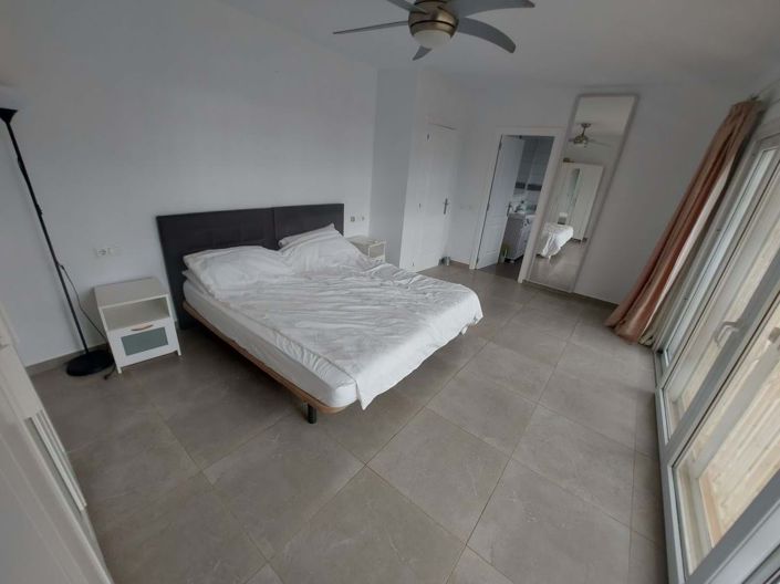 Image No.25-4 Bed Villa for sale