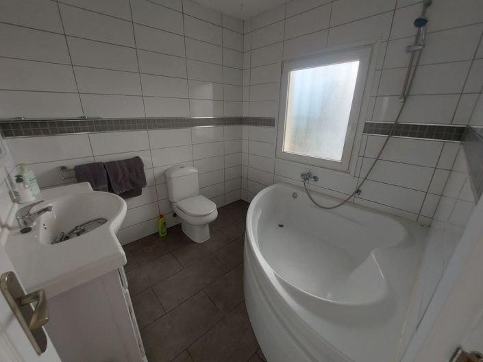 Image No.32-4 Bed Villa for sale