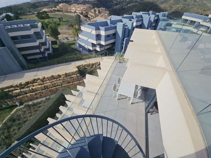 Image No.3-Penthouse de 3 chambres à vendre à Estepona