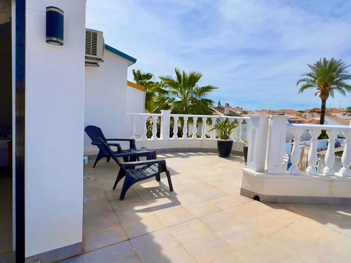 Image No.32-2 Bed Villa for sale