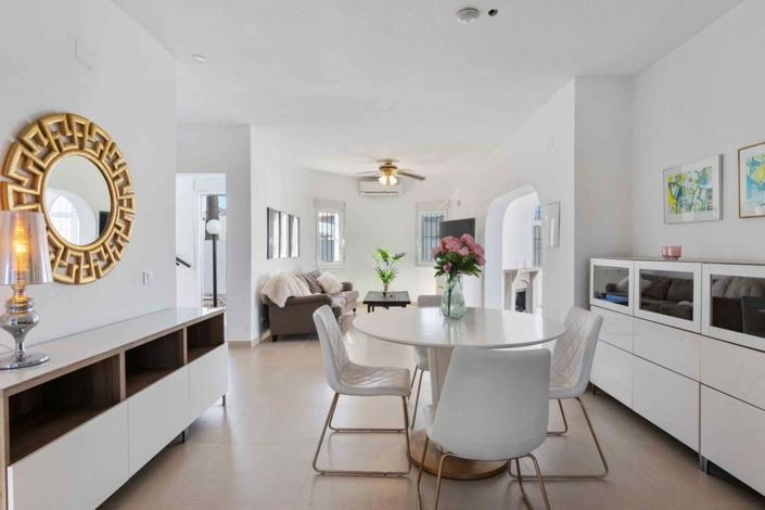 Image No.6-2 Bed Villa for sale