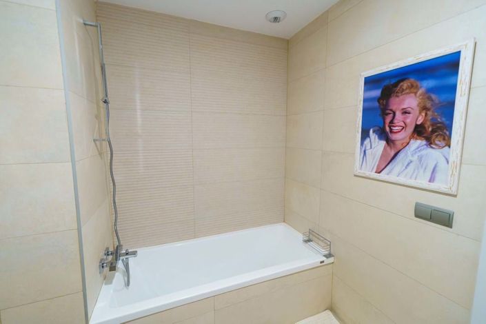 Image No.18-2 Bed Apartment for sale