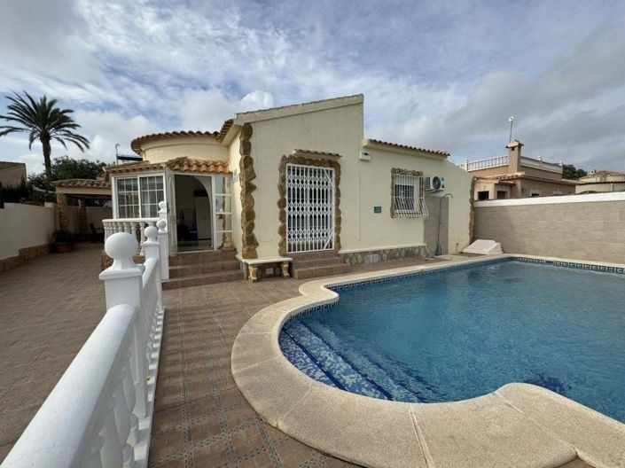 Image No.13-3 Bed Villa for sale