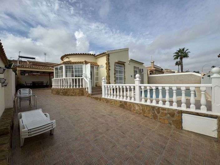 Image No.7-3 Bed Villa for sale