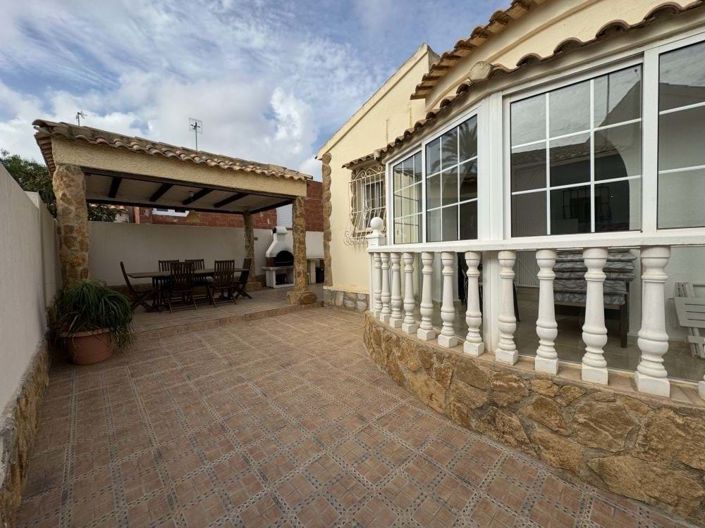 Image No.9-3 Bed Villa for sale