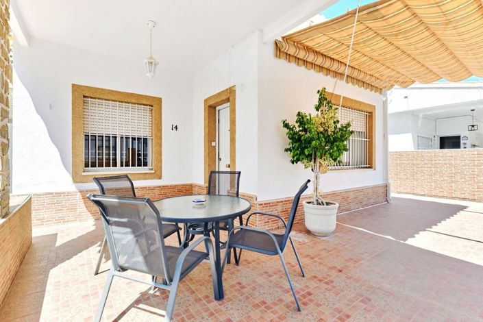 Image No.6-3 Bed Villa for sale