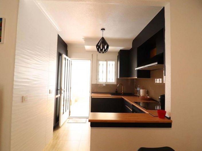 Image No.10-3 Bed Townhouse for sale