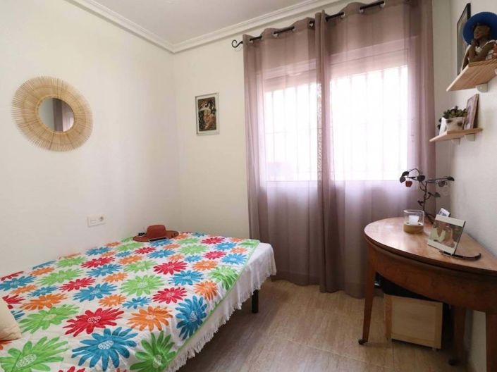 Image No.15-3 Bed Townhouse for sale