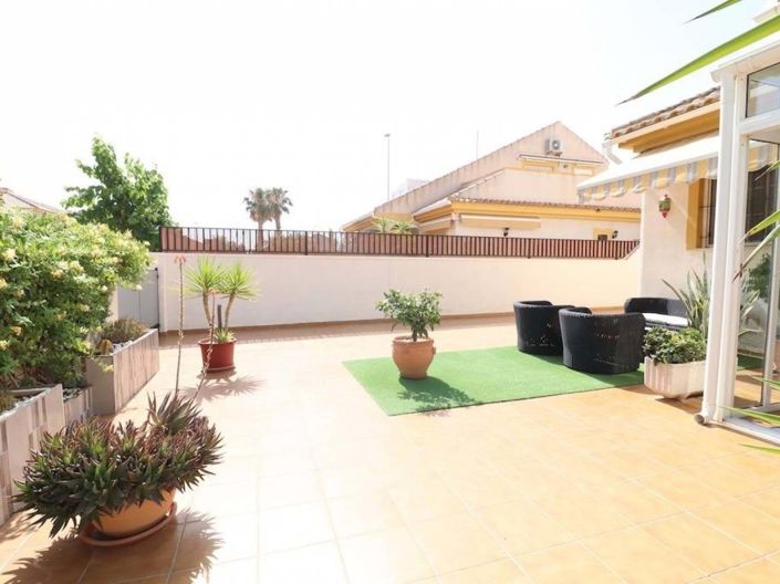 Image No.3-3 Bed Townhouse for sale