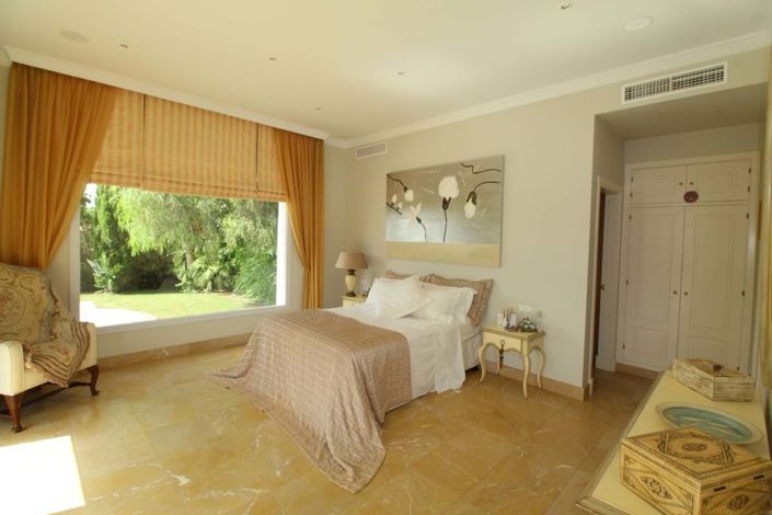 Image No.22-4 Bed Villa for sale