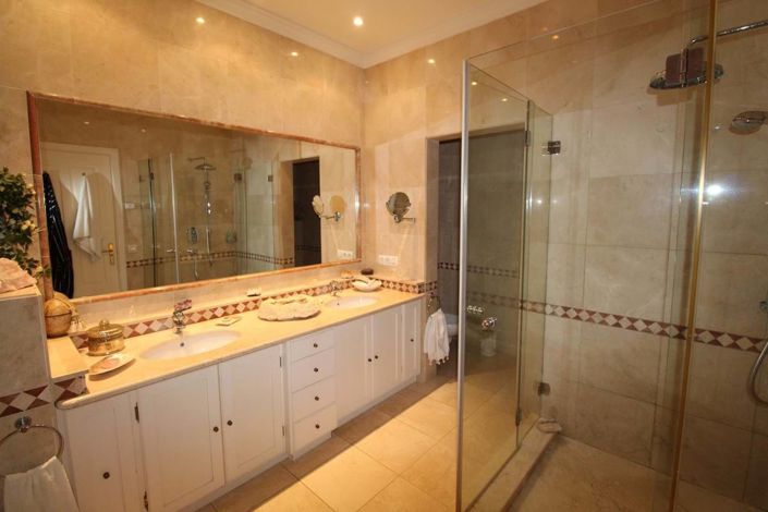 Image No.24-Villa de 4 chambres à vendre à Sotogrande playa