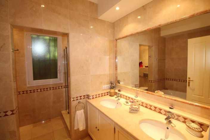 Image No.25-Villa de 4 chambres à vendre à Sotogrande playa