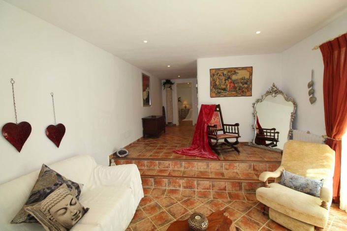 Image No.35-4 Bed Villa for sale